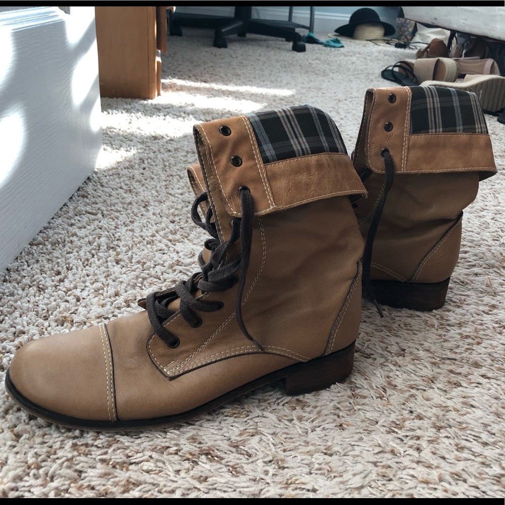 Bosi Genuine Leather Plaid Combat Boots